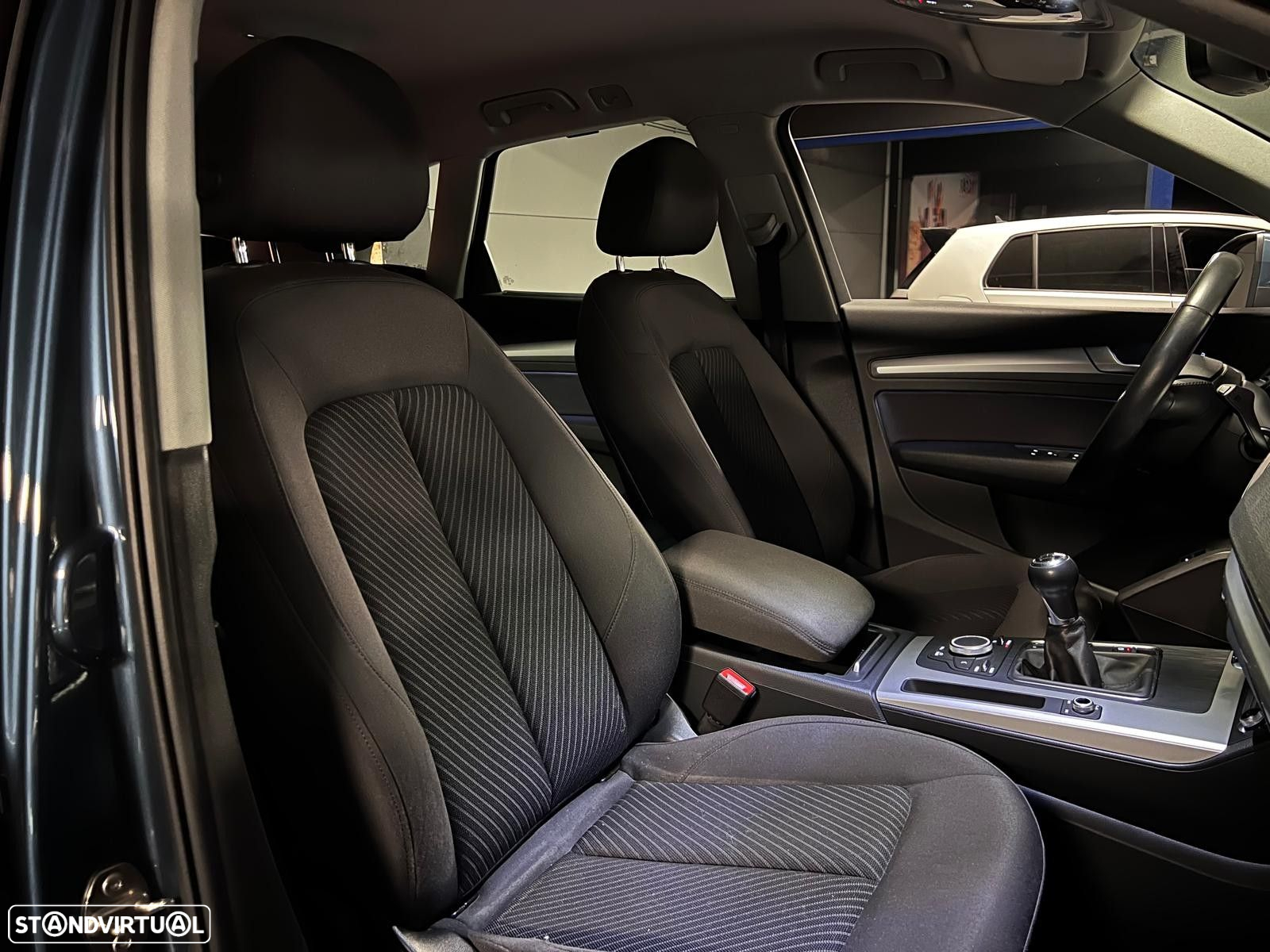 Audi Q5 2.0 TDi Business Line - 22