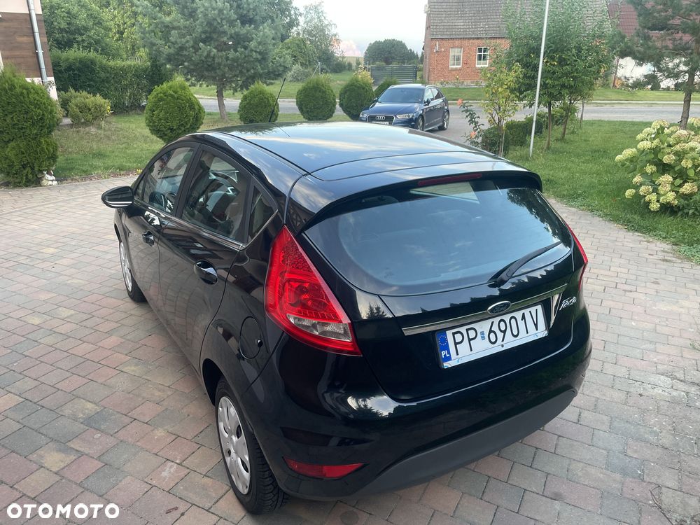 Ford Fiesta 1.25 Titanium EU5 - 11