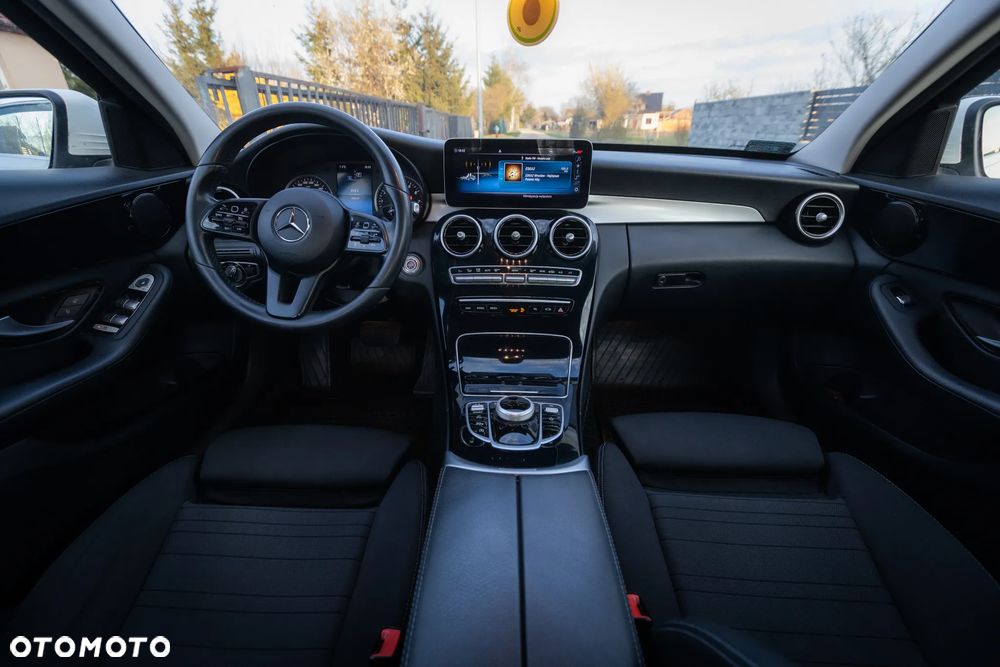 Mercedes-Benz Klasa C 160 9G-TRONIC - 16