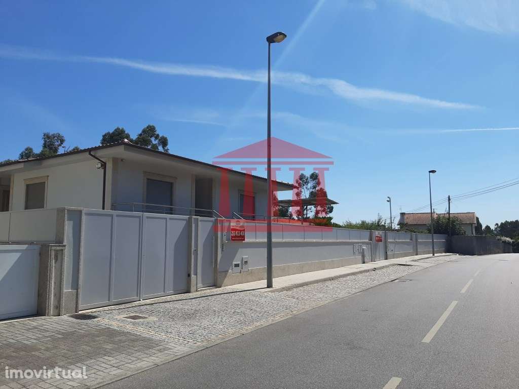 MORADIA V5 COM PISCINA - CAMPO - BARCELOS - Grande imagem: 2/35