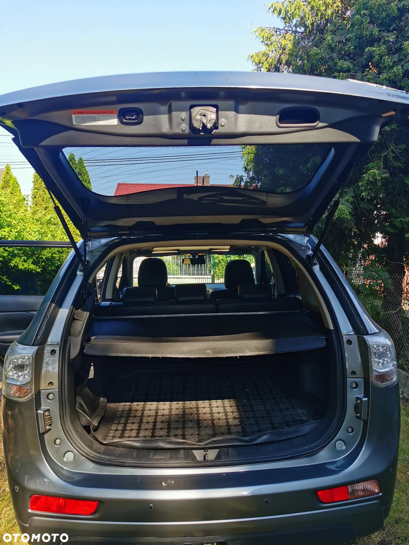 Mitsubishi Outlander - 12