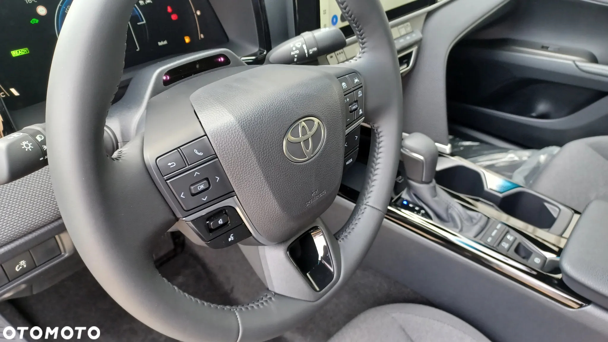 Toyota Camry 2.5 Hybrid Dynamic Force Comfort e-CVT - 10