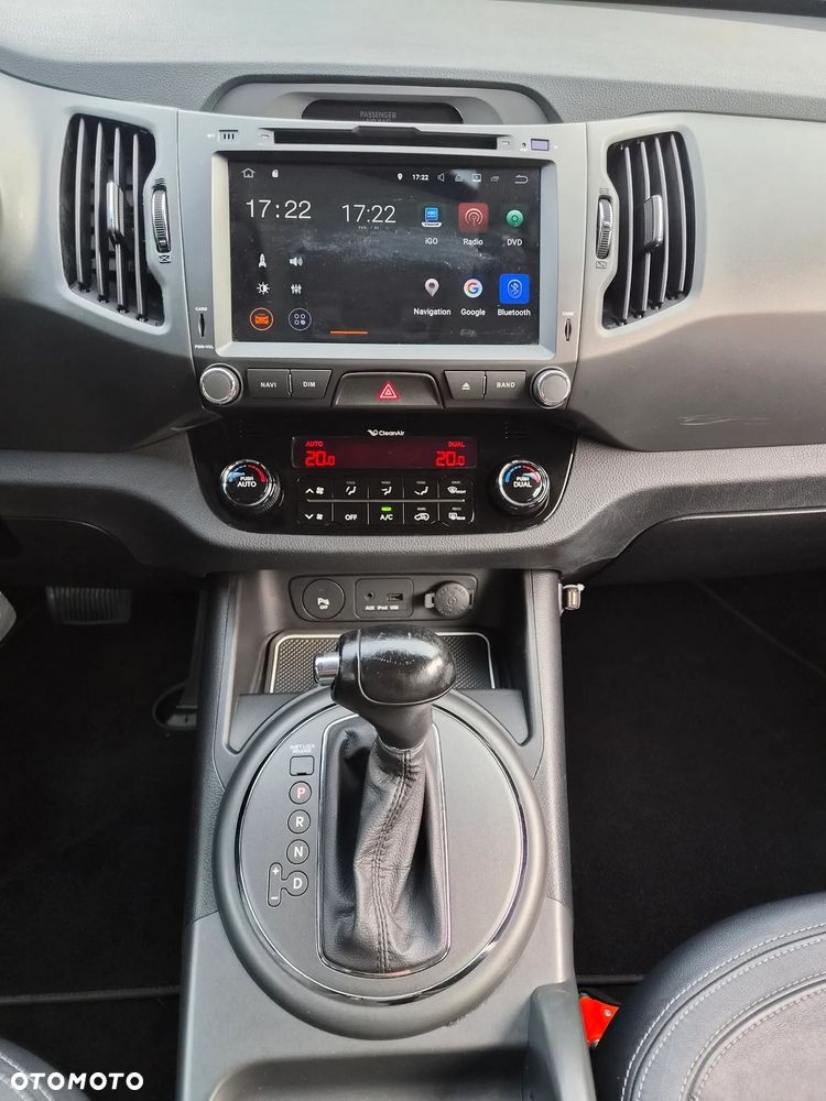 Kia Sportage 2.0 L - 29