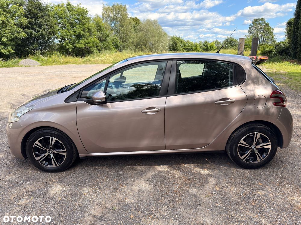 Peugeot 208 1.2 PureTech Style - 4