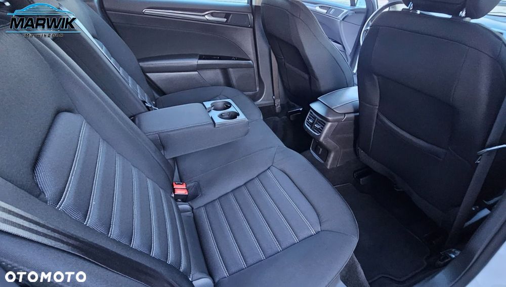 Ford Mondeo - 26