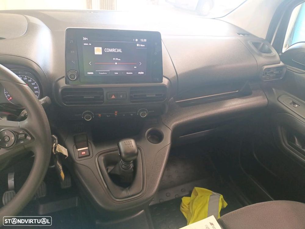 Opel COMBO LONGA 3 LUGARES C/ECRAN CX.6 VELOCIDADES - 11