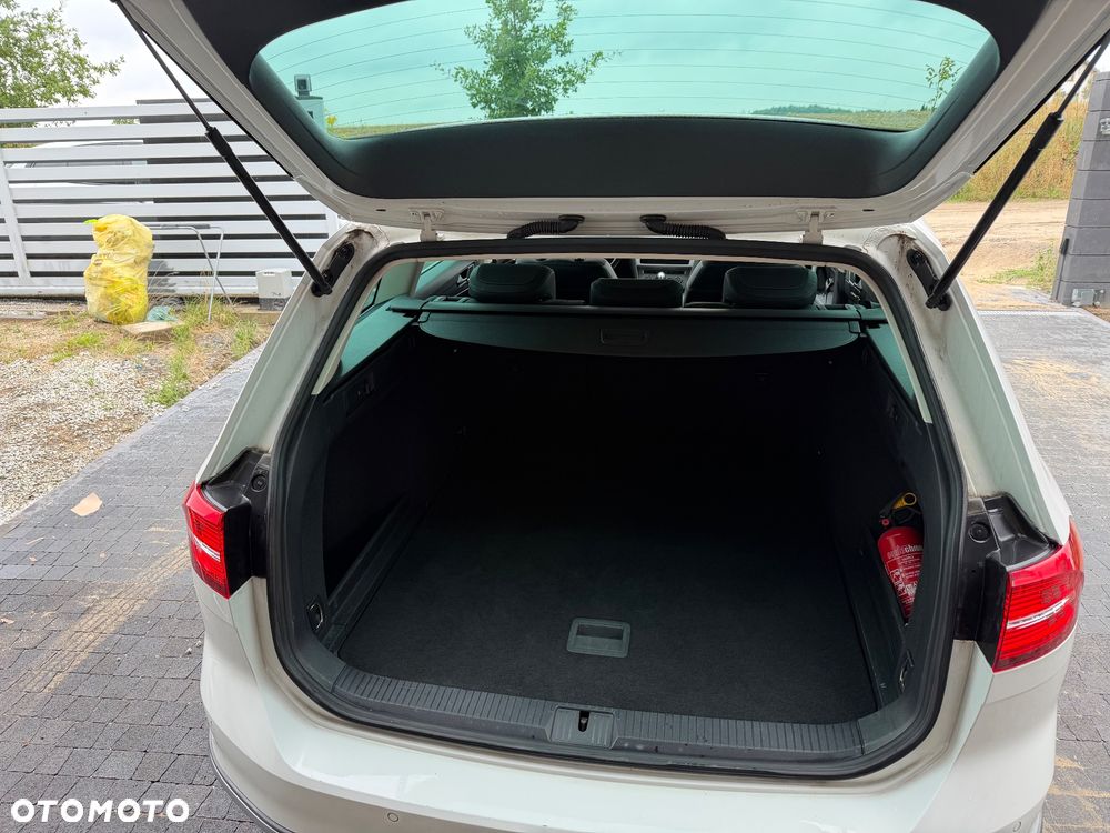 Volkswagen Passat Alltrack 2.0 TDI SCR 4Motion DSG - 4