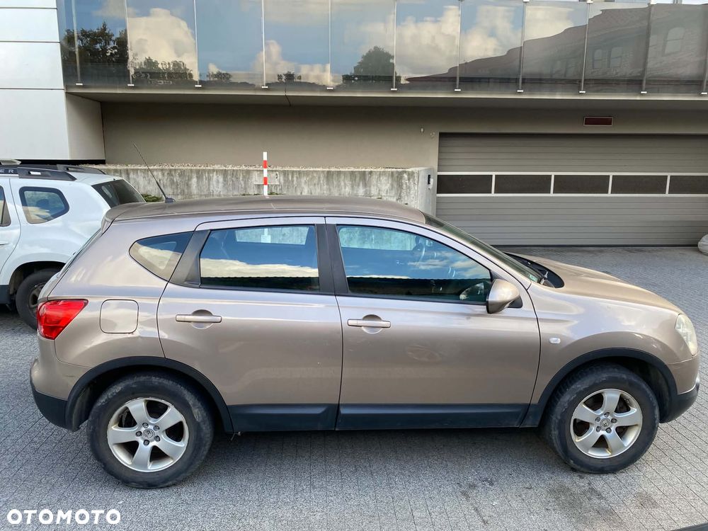 Nissan Qashqai - 2