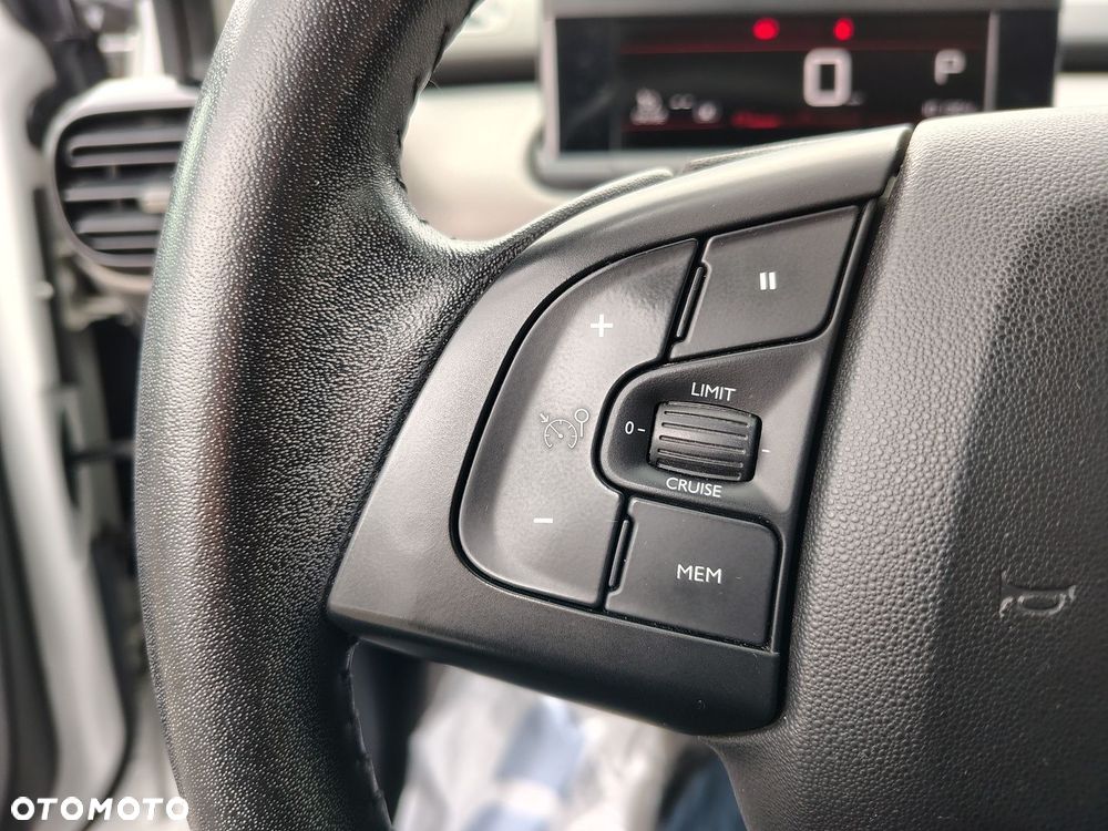 Citroën C4 Cactus 1.2 PureTech Shine S&S EAT6 - 18