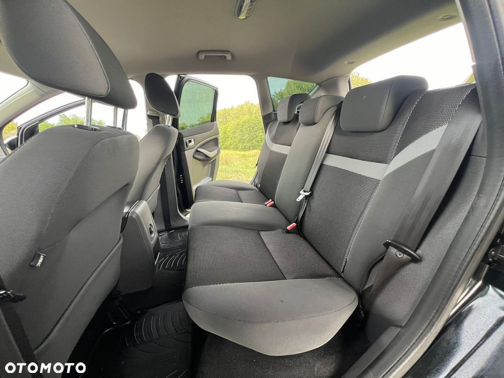Ford Kuga 2.0 TDCi Titanium - 34