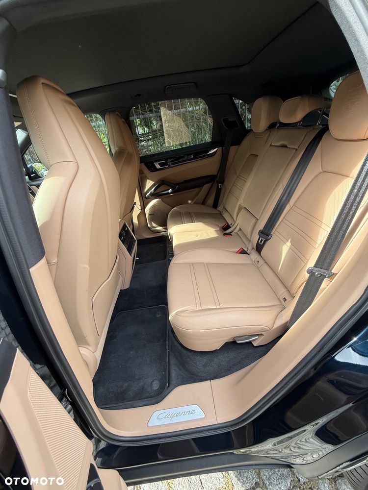 Porsche Cayenne S - 15