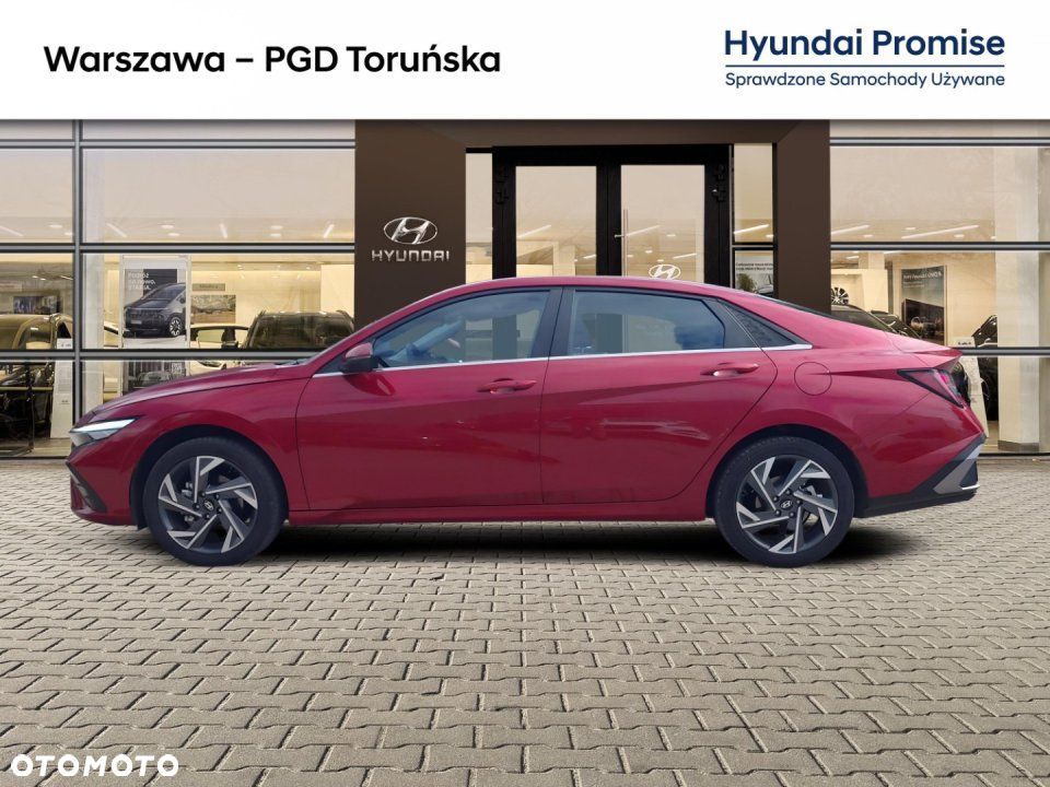 Hyundai Elantra - 2