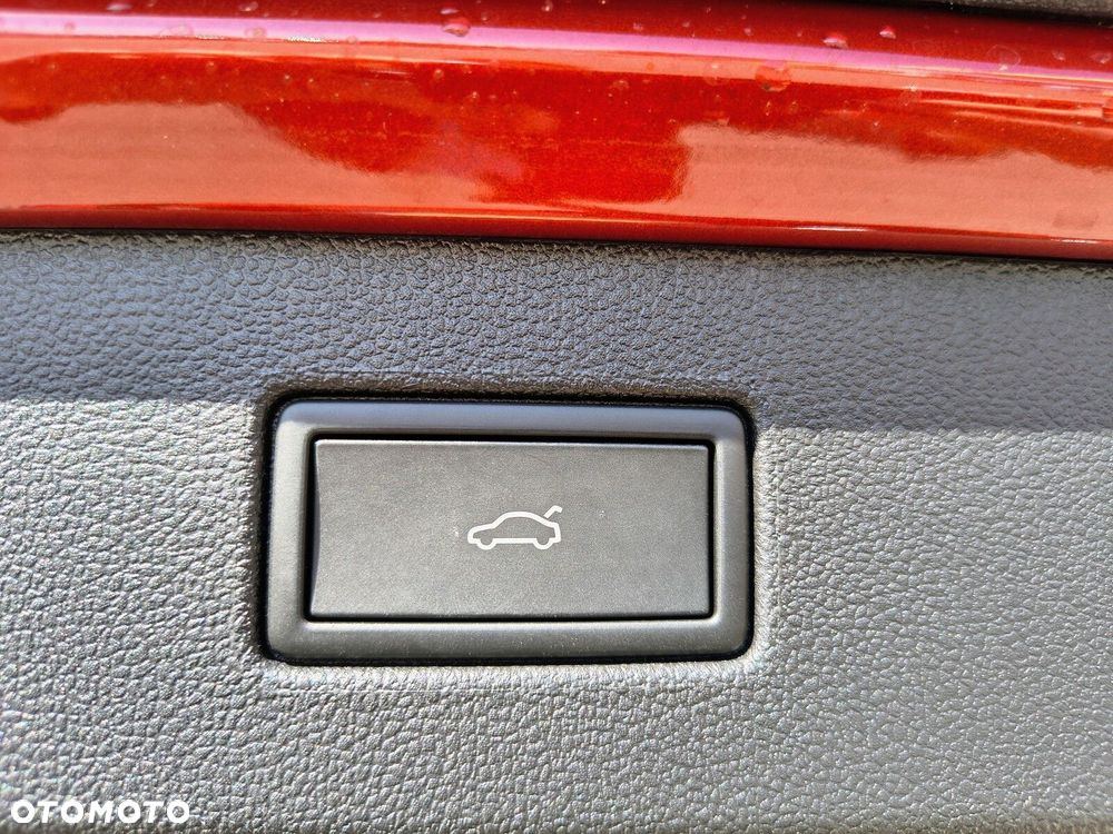 Volkswagen T-Roc 1.5 eTSI Style DSG - 32