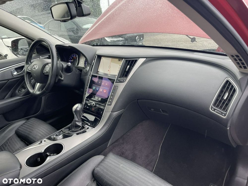 Infiniti Q50 2.0t Premium Executive - 8