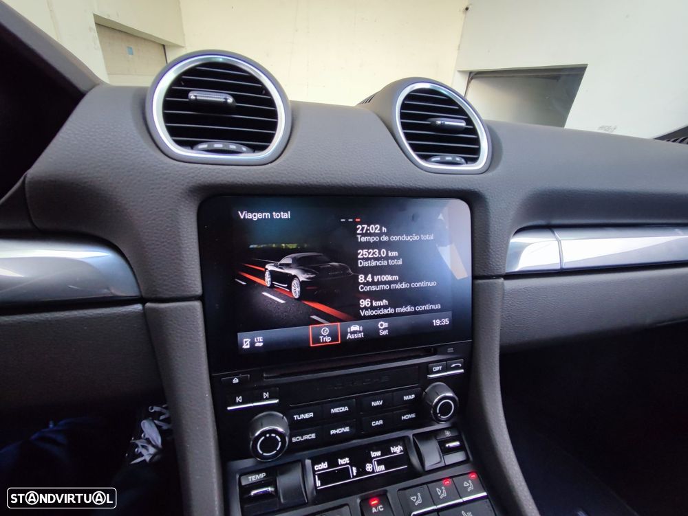 Porsche 718 Boxster 2.0 T - 33