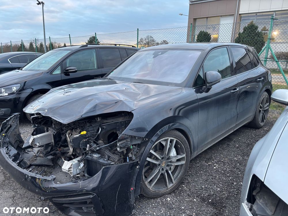 Porsche Cayenne Turbo Tiptronic S - 14