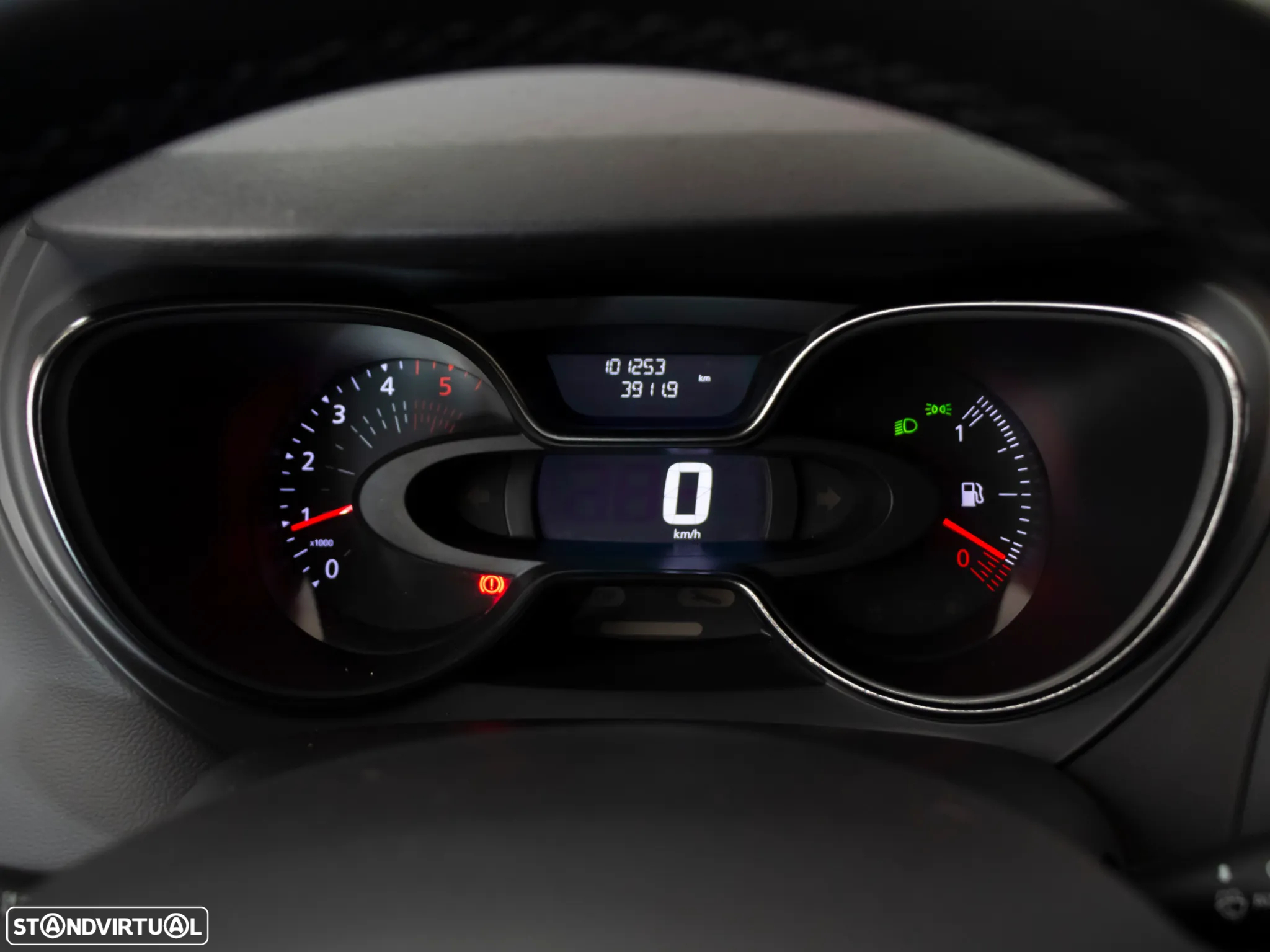 Renault Captur 1.5 dCi Exclusive - 23
