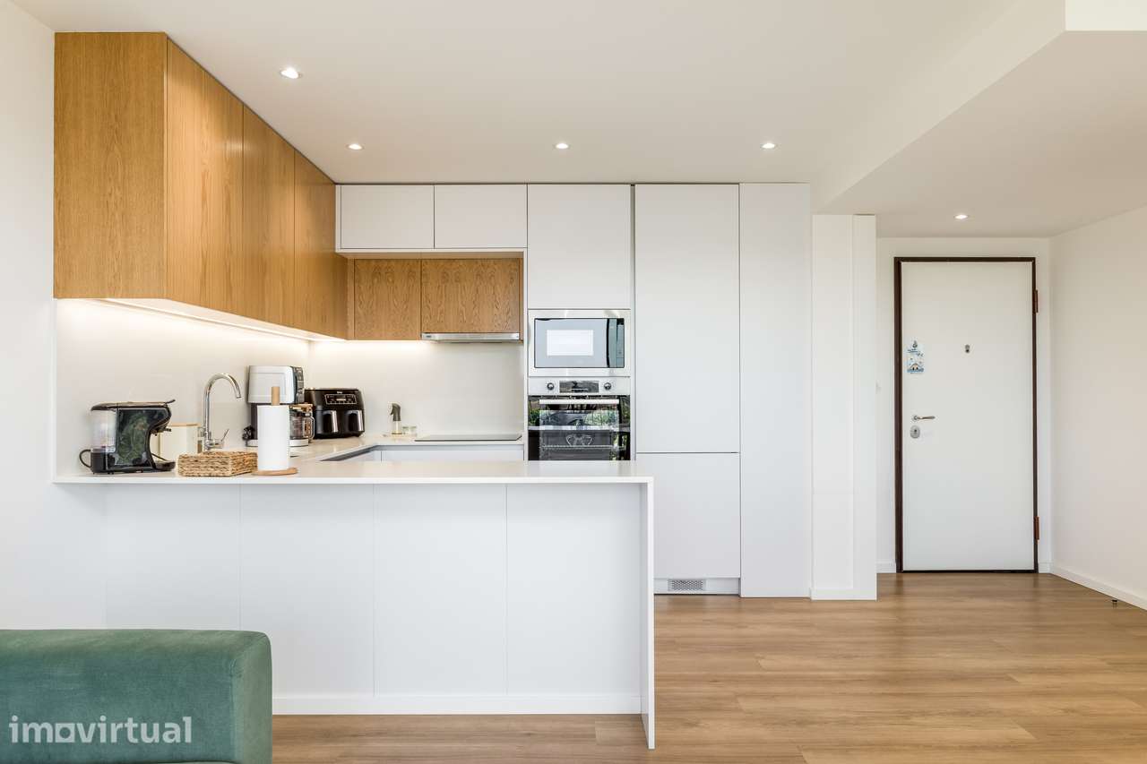 Apartamento T2 em Olival - Grande imagem: 2/16