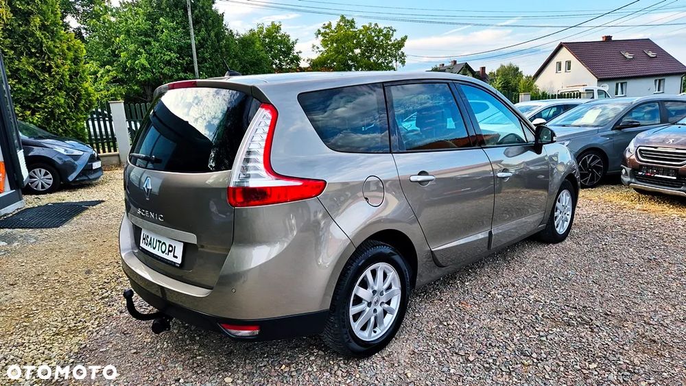 Renault Grand Scenic 2.0 16V 140 CVT Bose Edition - 10