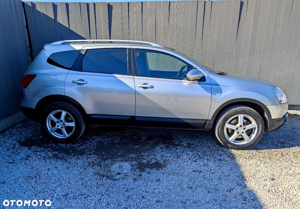 Nissan Qashqai+2 - 2