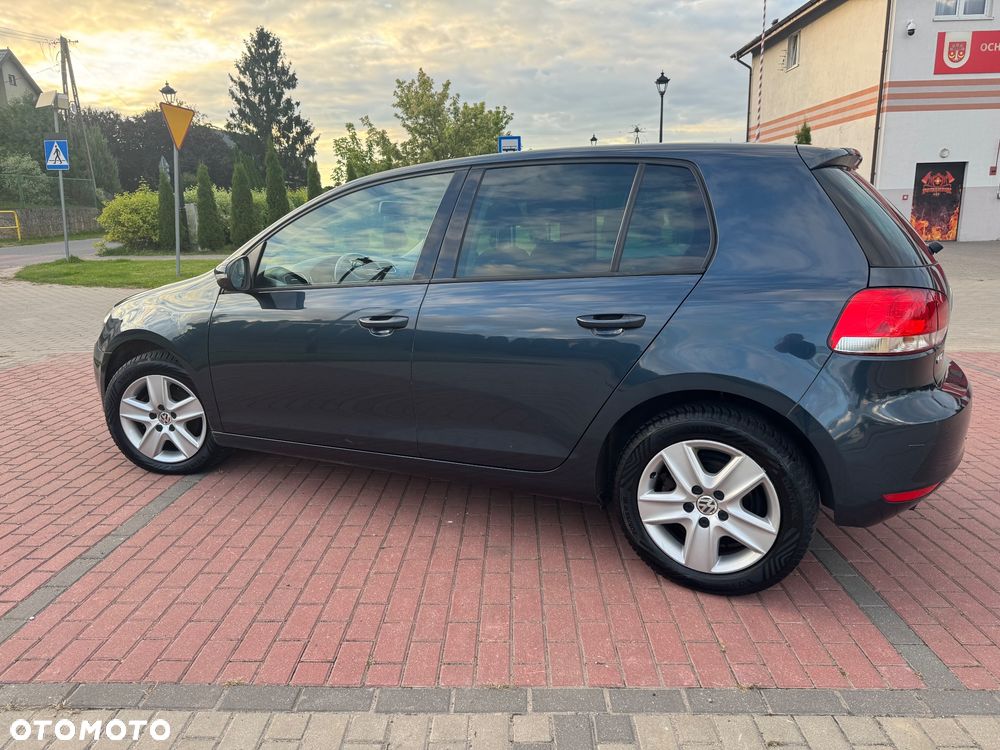 Volkswagen Golf 1.6 TDI Highline - 14