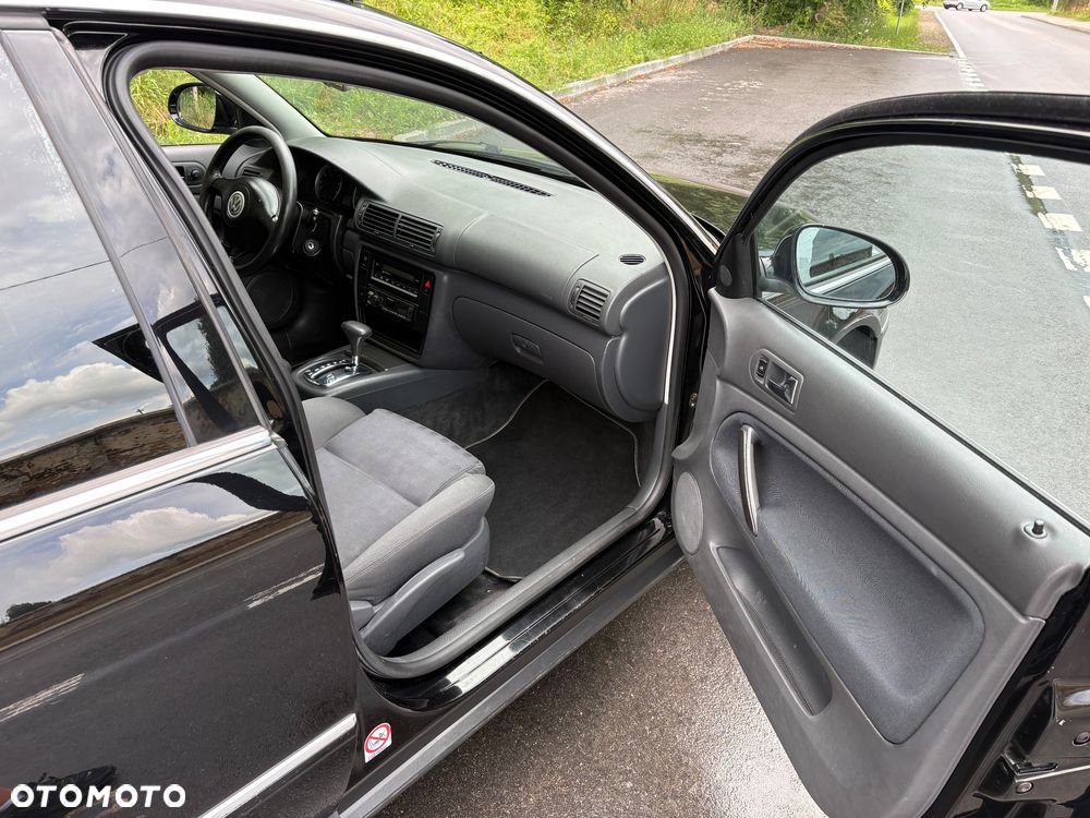 Volkswagen Passat - 26