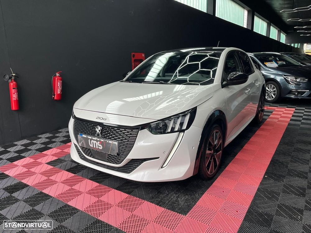 Peugeot 208 PureTech 130 EAT8 GT Pack - 3