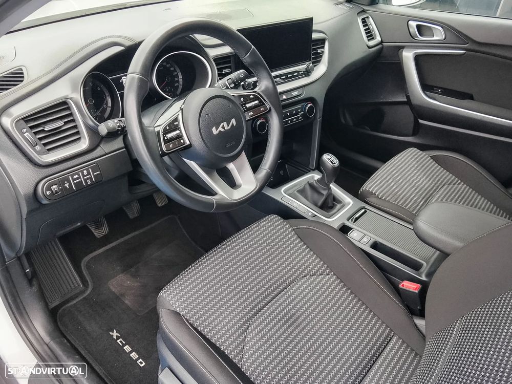 Kia XCeed 1.0 T-GDI Dynamic - 6