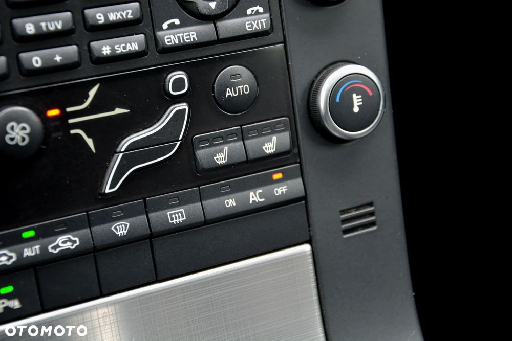 Volvo V70 2.0D Momentum - 35