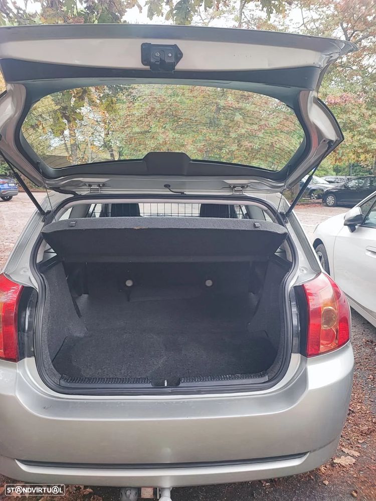 Toyota Corolla 2.0 D4D - 5