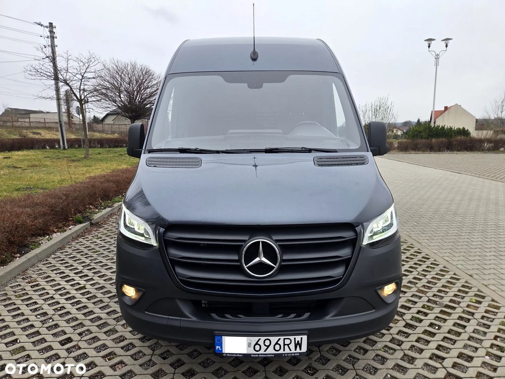 Mercedes-Benz Sprinter - 6