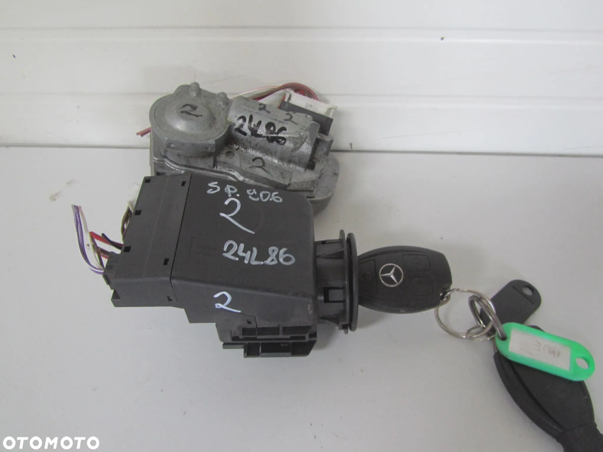 mercedes sprinter 906 stacyjka rygiel a9069004100/70375456132 - 1