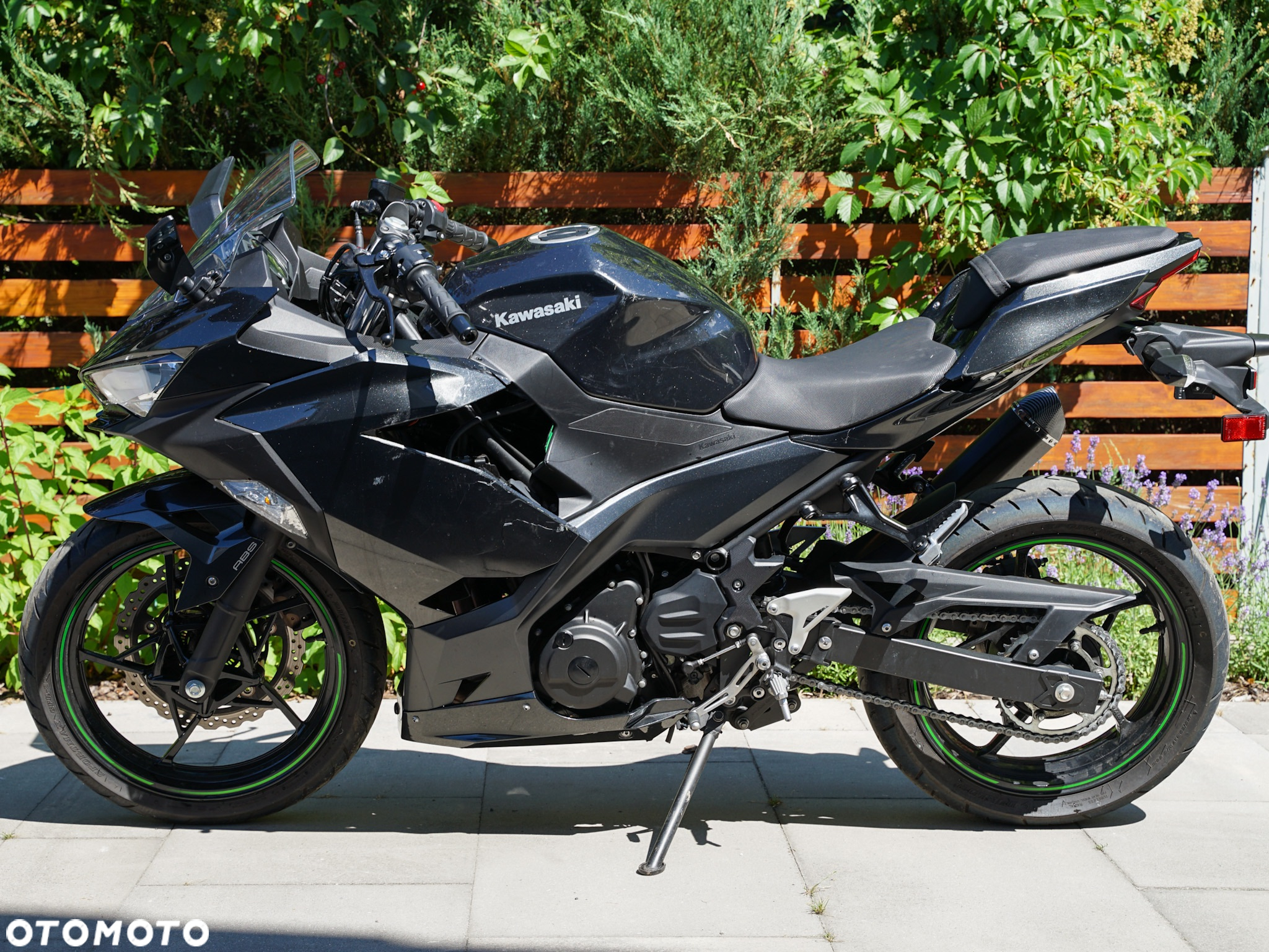 Kawasaki Ninja 400 - 8