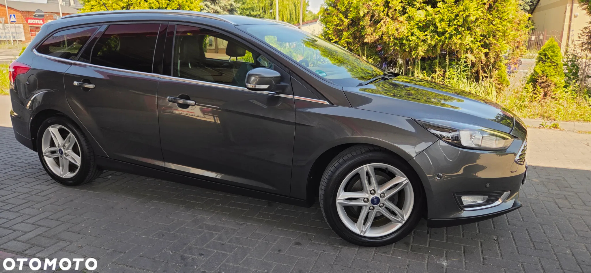 Ford Focus Turnier 1.0 EcoBoost Start-Stopp-System TITANIUM X - 14