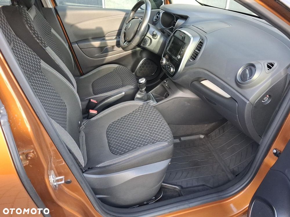 Renault Captur 1.2 Energy TCe Intens - 11