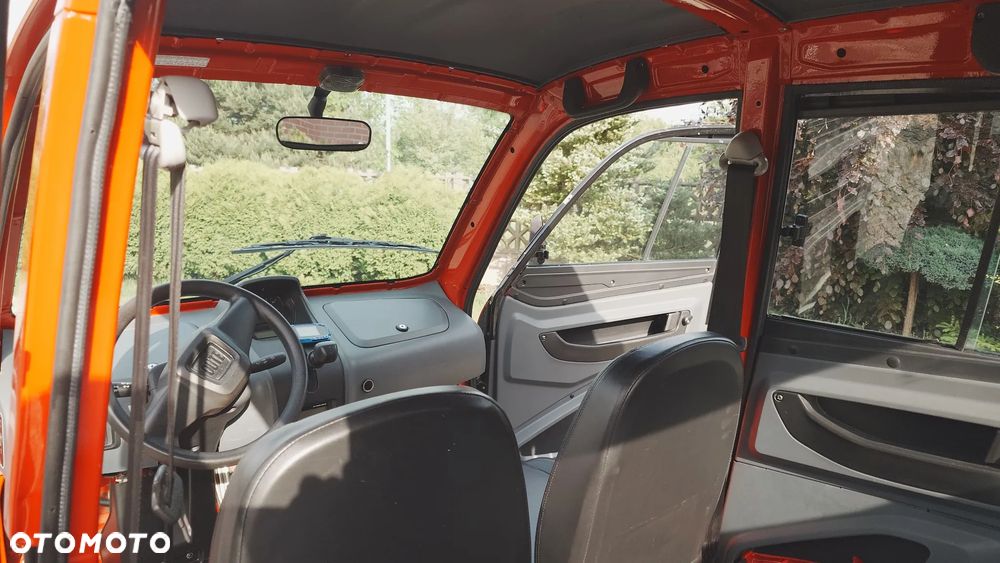 Bajaj Qute - 12