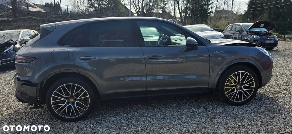 Porsche Cayenne - 11