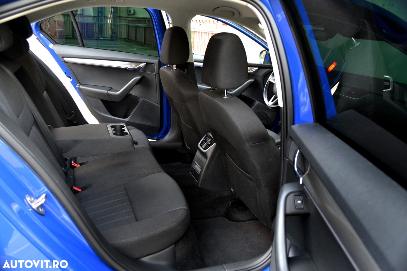 Skoda Octavia 1.6 TDI DSG Style - 16