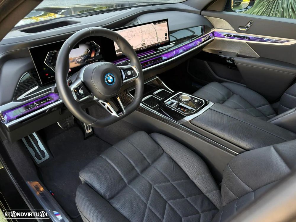 BMW i7 xDrive60 Pack Desportivo M Pro - 4