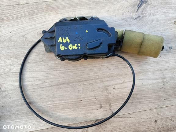 MERCEDES X164 W164 W211 KOMBI DOCIĄG ZAMEK KLAPY A1647400035