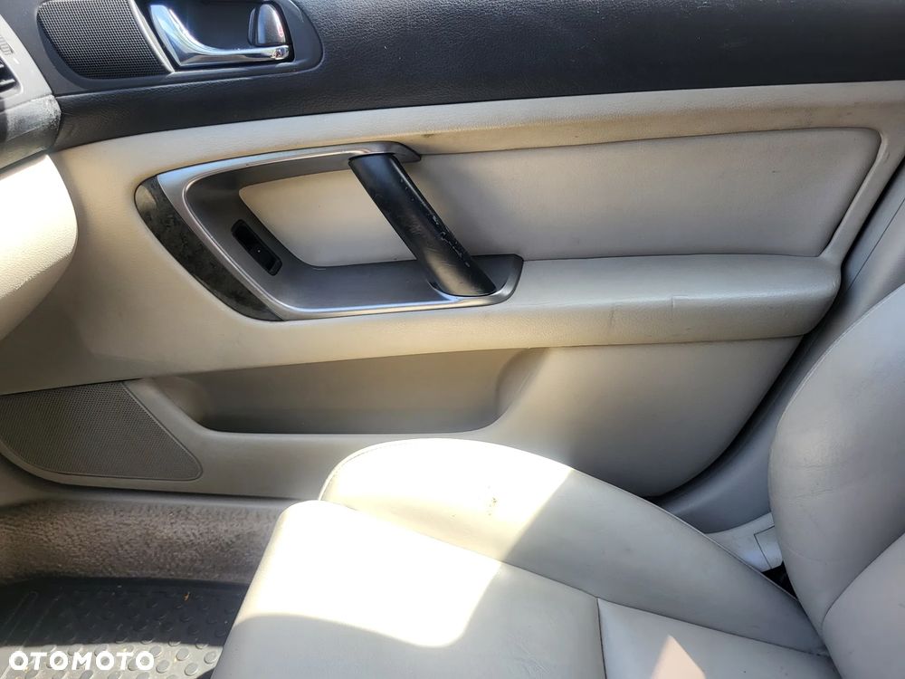 Subaru Outback 3.0R Automatik Exclusive - 36
