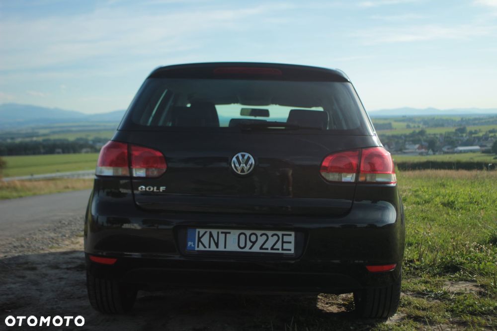 Volkswagen Golf - 6