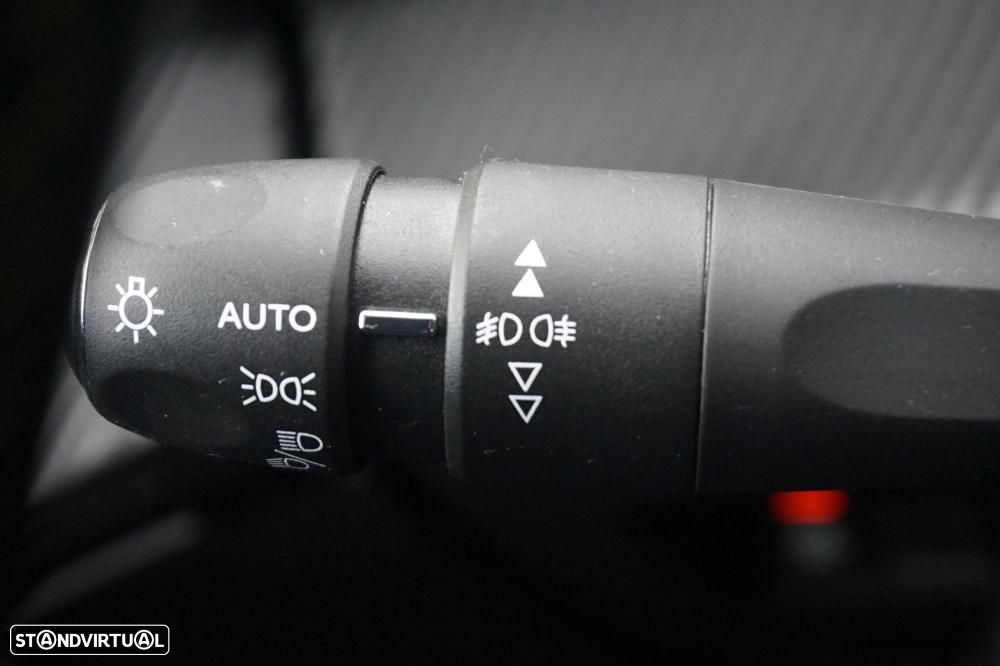 Peugeot 2008 1.2 PureTech GT Line - 12