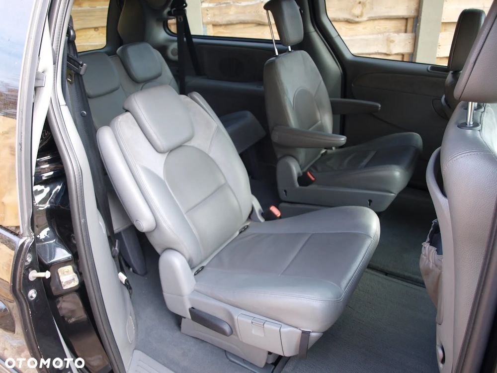 Chrysler Grand Voyager 2.8 CRD Automatik Limited - 14