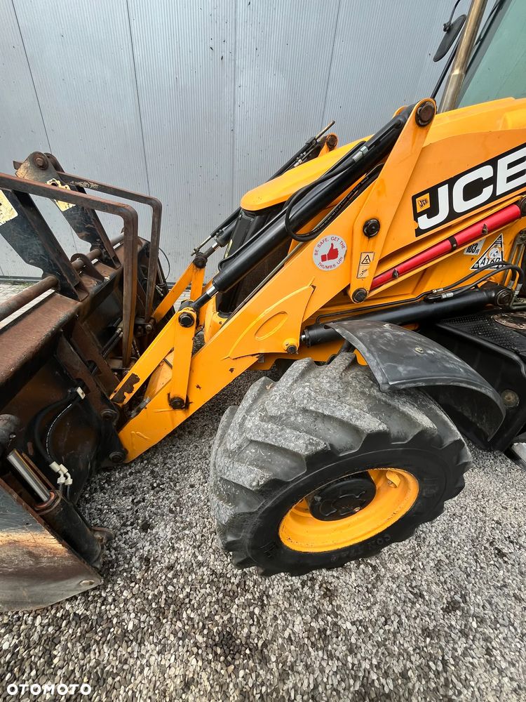 JCB 3CX - 7