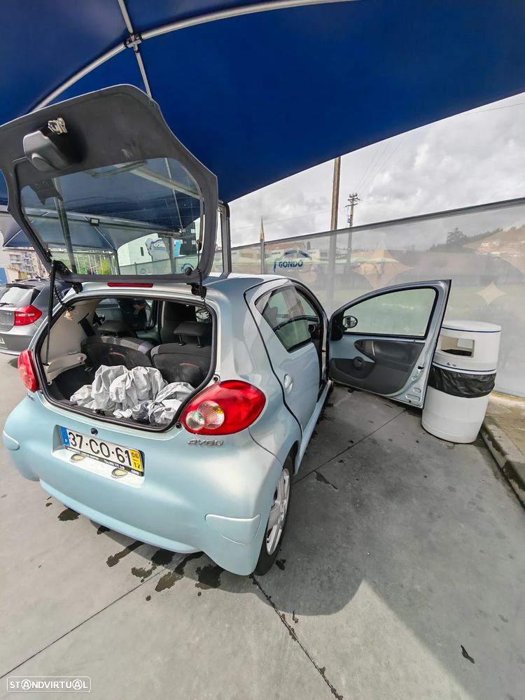 Toyota Aygo 1.0 + AC - 8