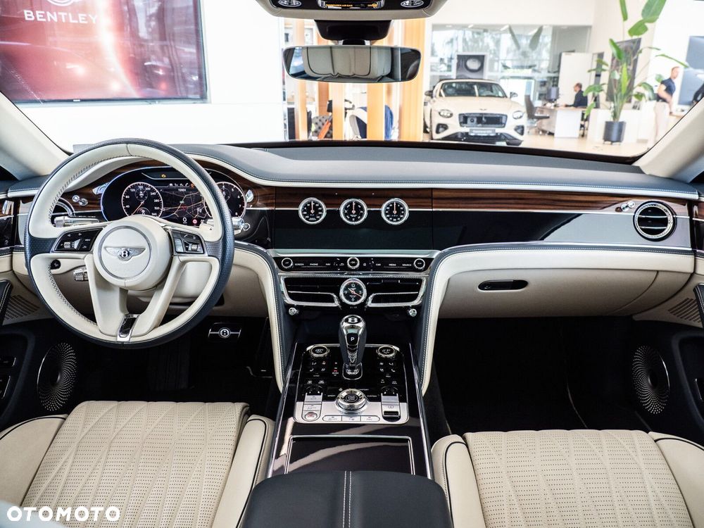 Bentley Flying Spur - 11
