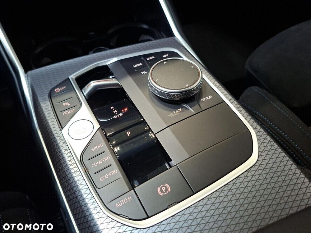 BMW Seria 3 - 16