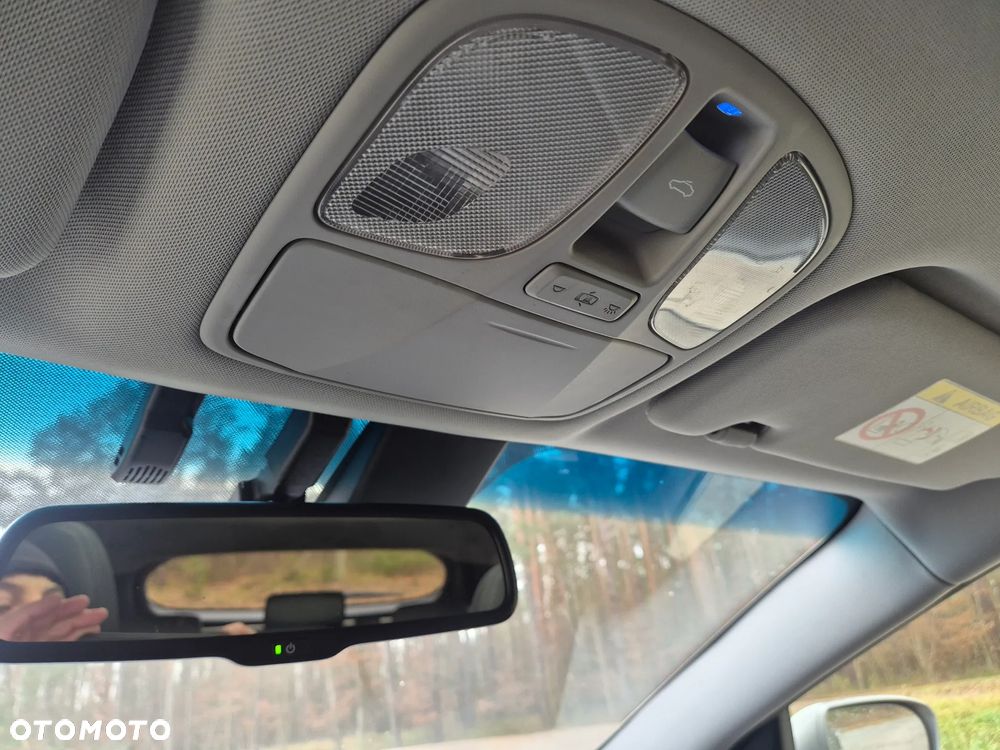 Hyundai i40 Kombi blue 1.7 CRDi DCT Premium - 33