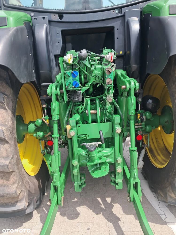 John Deere 6125R - 8